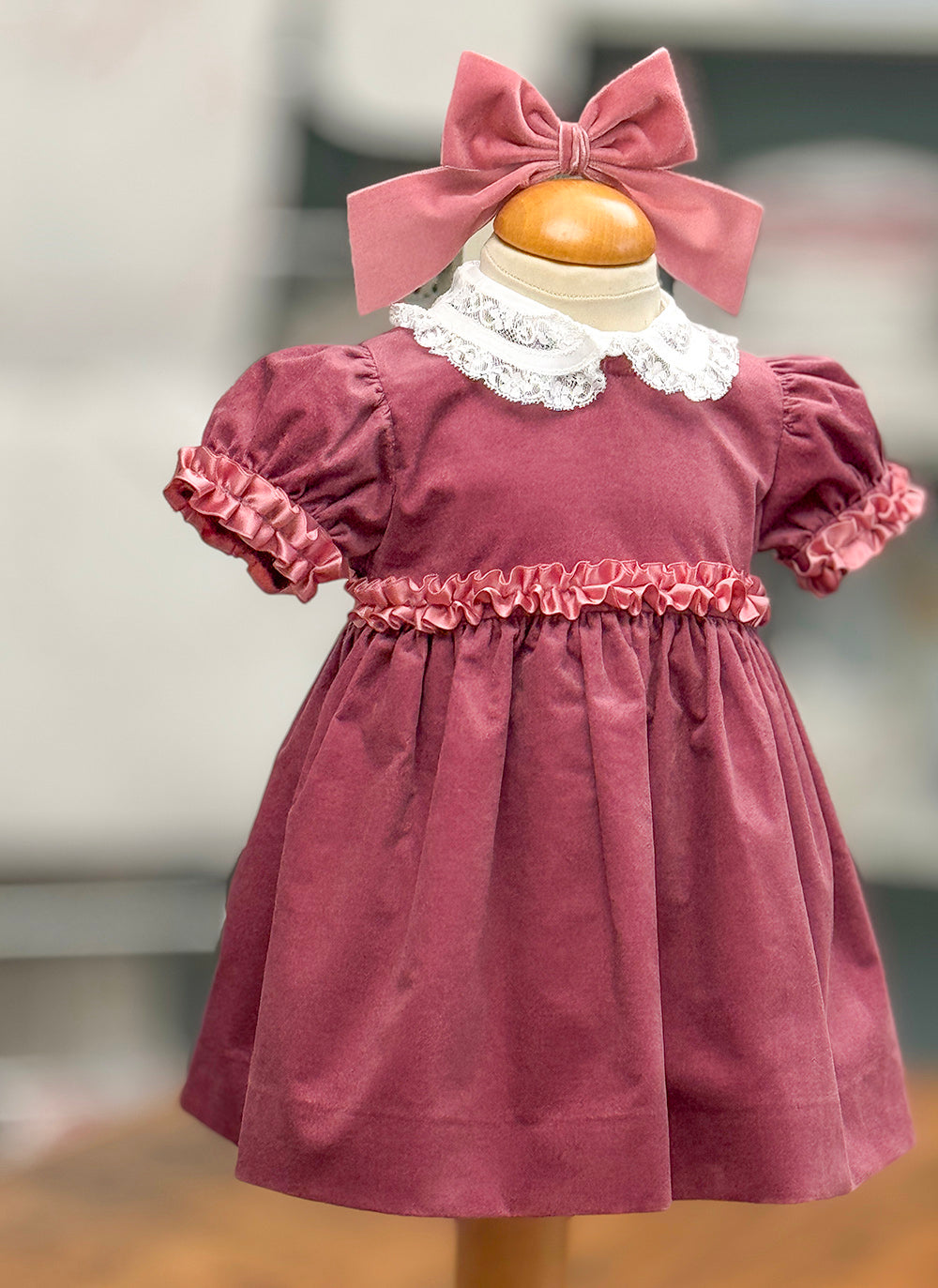 Velvet Lace Collar Dress vintage pink | Baroni Firenze Velvet Lace Collar Dress vintage pink | Baroni Firenze