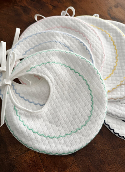 Scallopped Bib