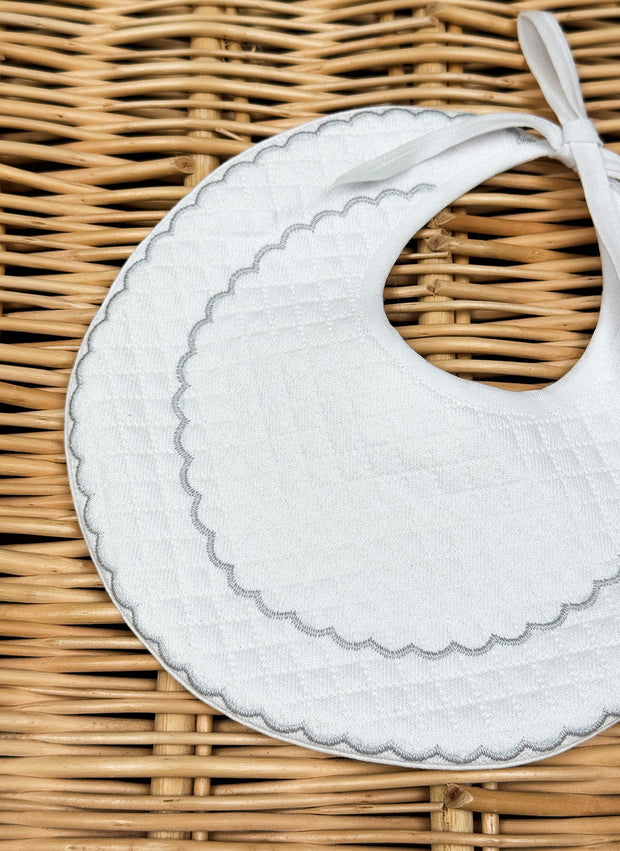 Scallopped Bib