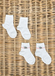 1 pair plain short socks + 1 pair elephant