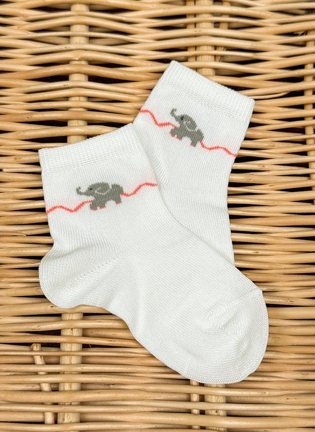 1 pair plain short socks + 1 pair elephant