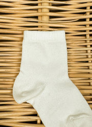 1 pair plain short socks + 1 pair elephant