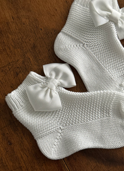 Garter Stitch Short Socks With Grosgrain Bow