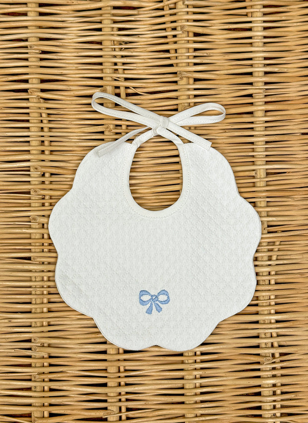 Scalopped Bow Bib