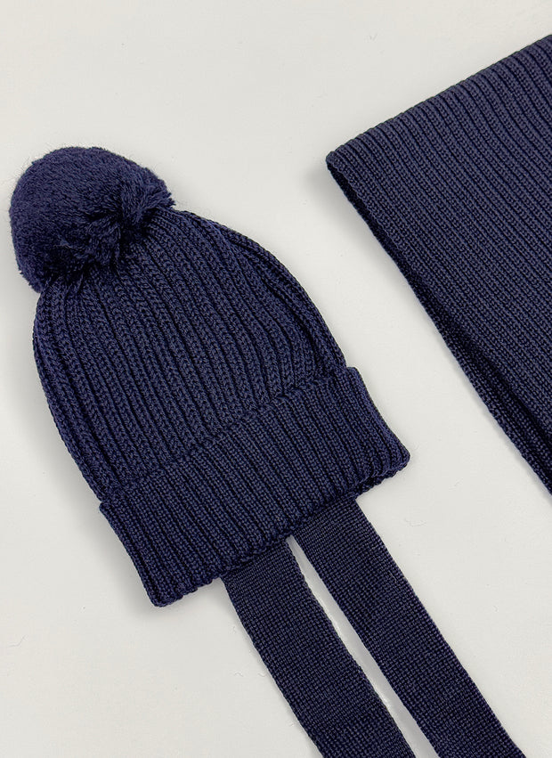 Primo cappellino di lana