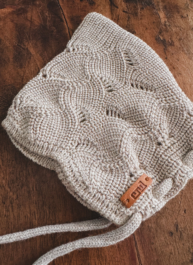 KNITTED BONNET