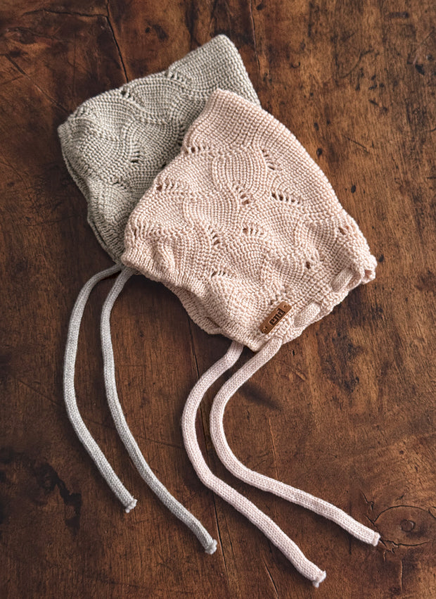 KNITTED BONNET