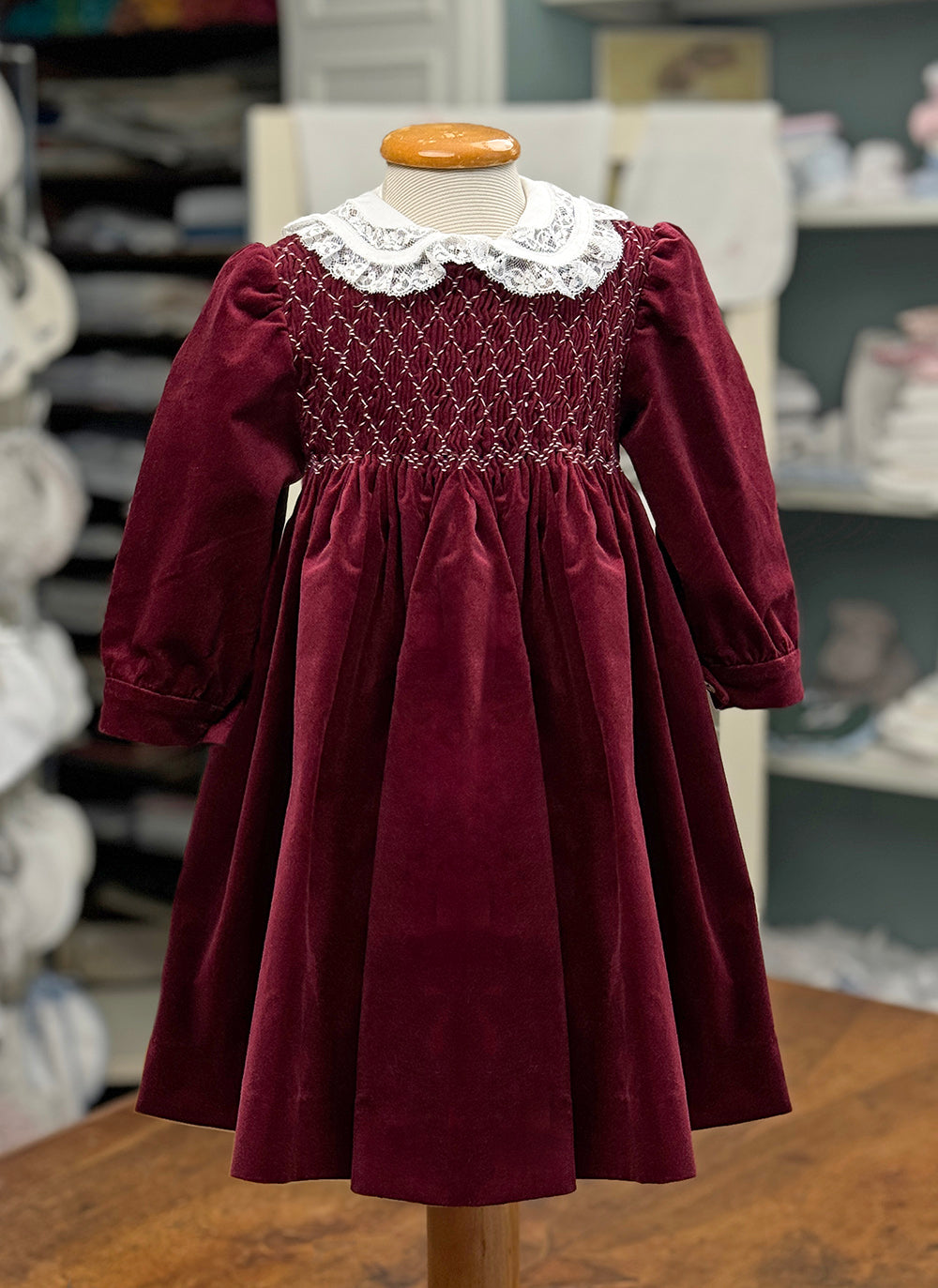 VESTITO DI VELLUTO CON SMOCK MANICA LUNGA – Baroni Firenze