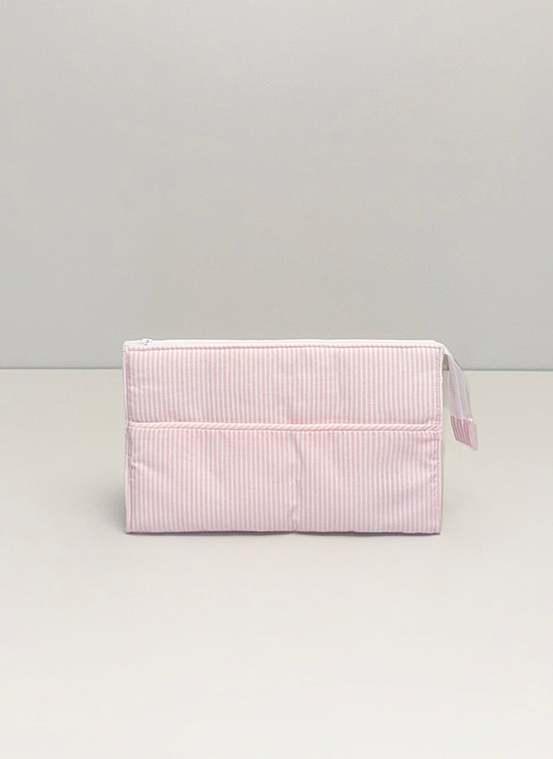 NECESSAIRE
